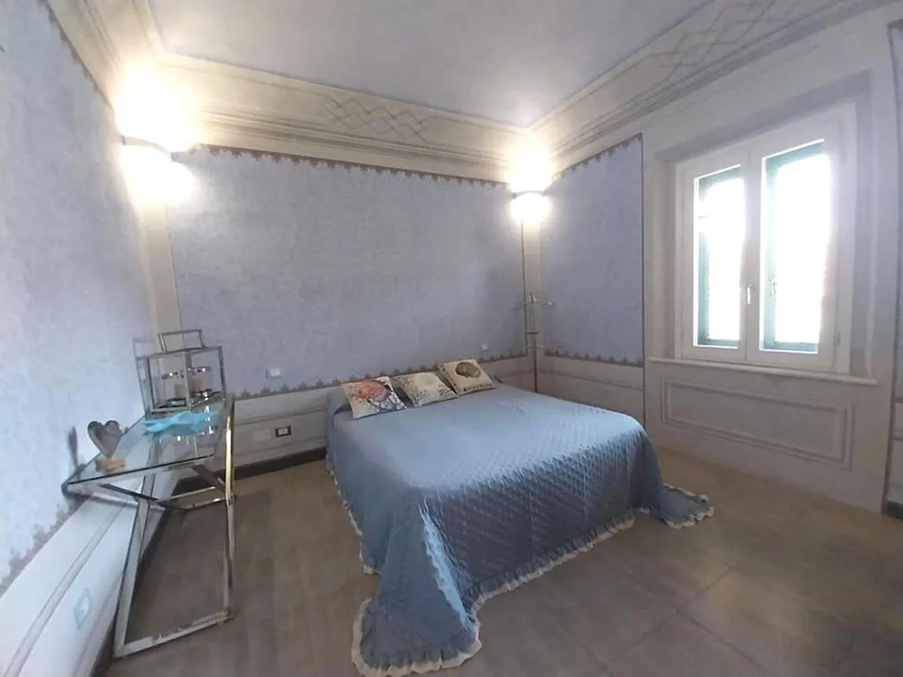 Toscana Appartamento Di Charme Con Due Camere, Due Bagni E Terrazza In Posizione Centralissima Cecina