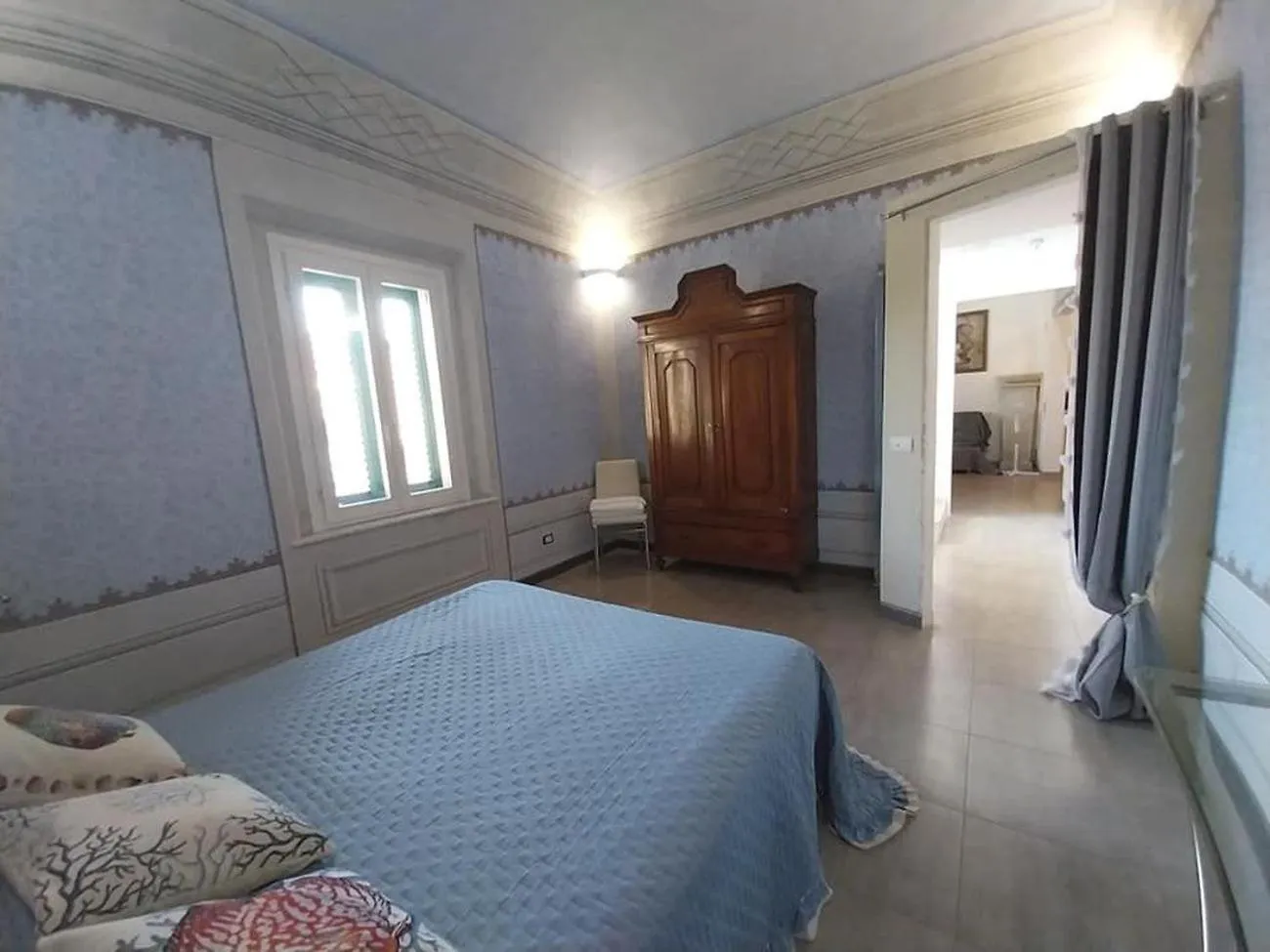 Toscana Appartamento Di Charme Con Due Camere, Due Bagni E Terrazza In Posizione Centralissima Cecina  Cecina (Livorno)