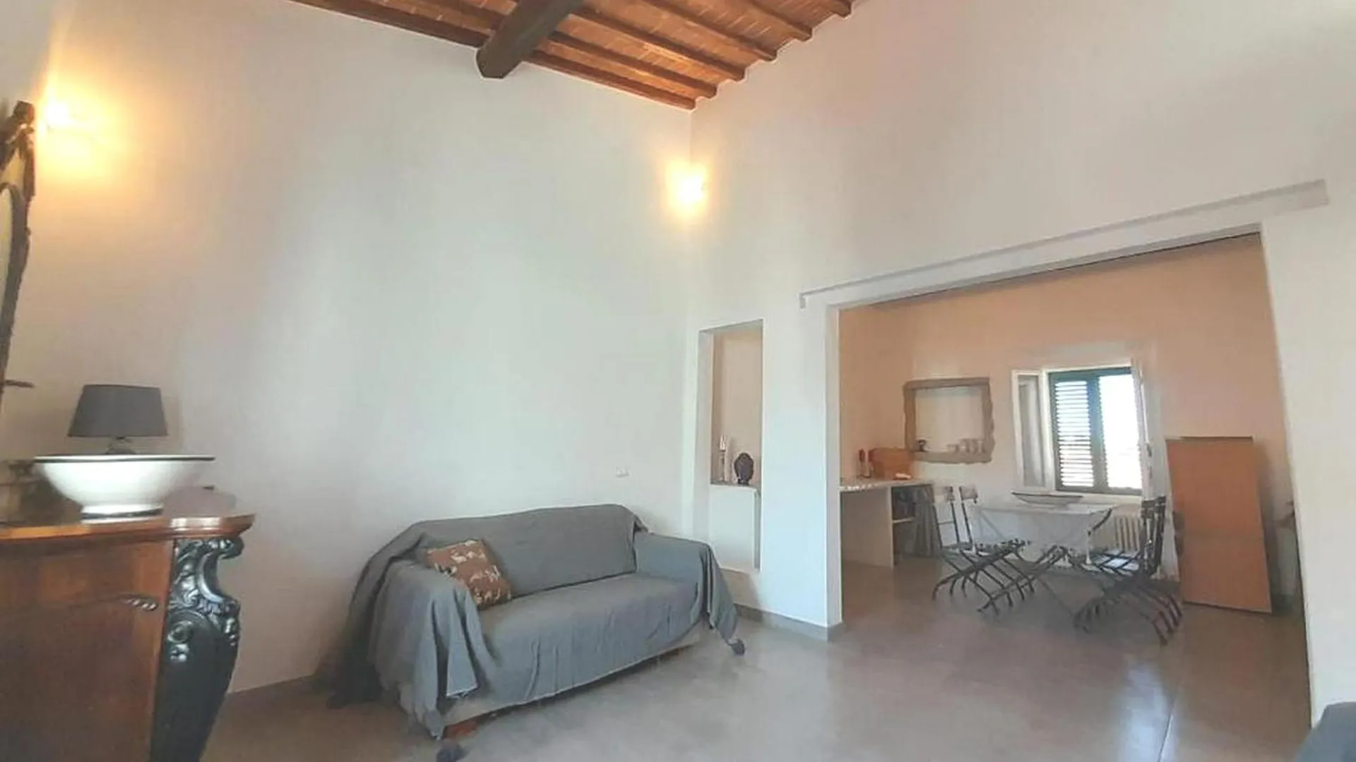 Toscana Appartamento Di Charme Con Due Camere, Due Bagni E Terrazza In Posizione Centralissima Cecina  0*, Cecina (Livorno) Italy